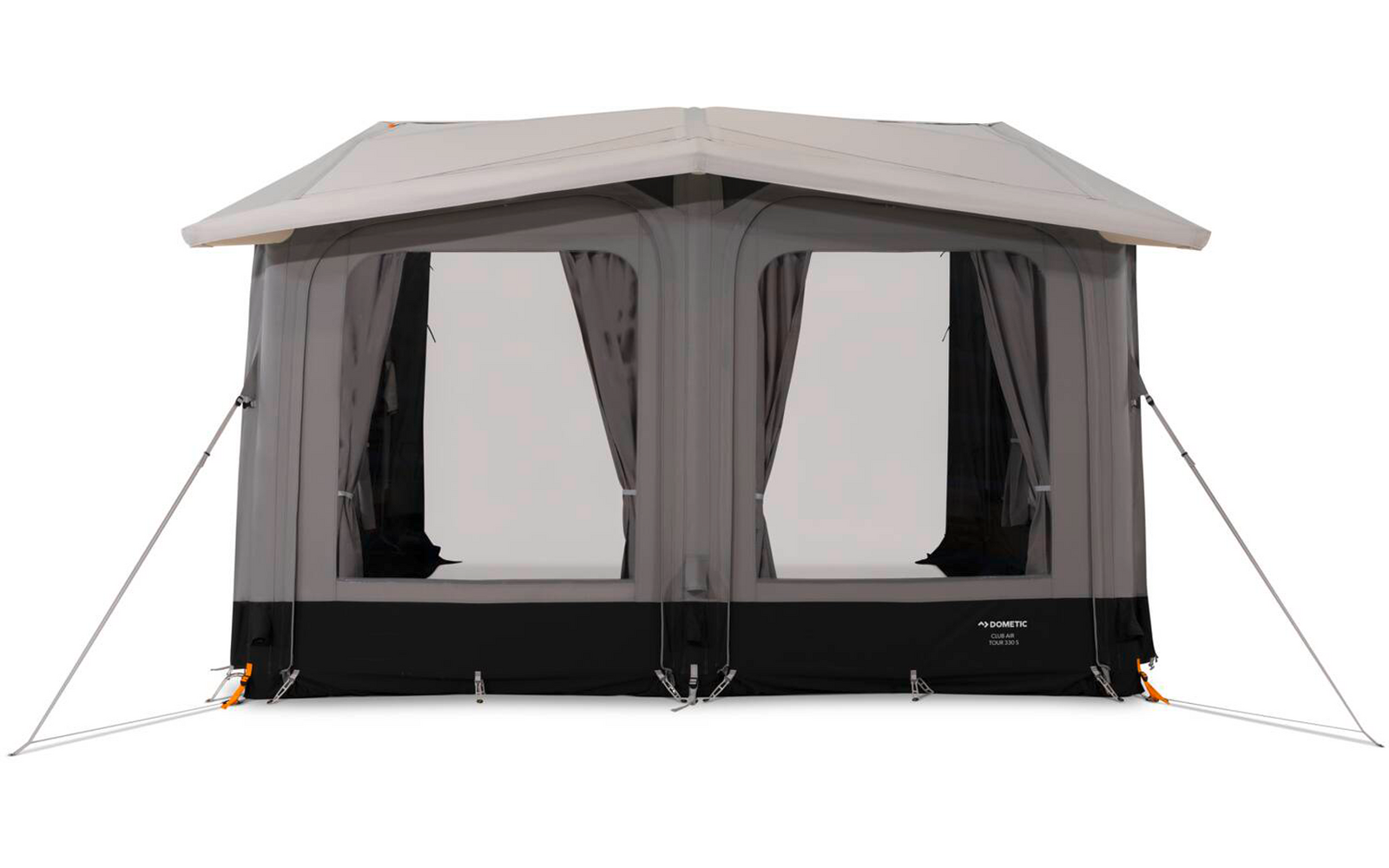 Graues freistehendes Zelt mit spitzem Dach, zwei großen Frontfenstern mit zurückgebundenen Vorhängen, schwarzem Bodensaum und Abspannleinen