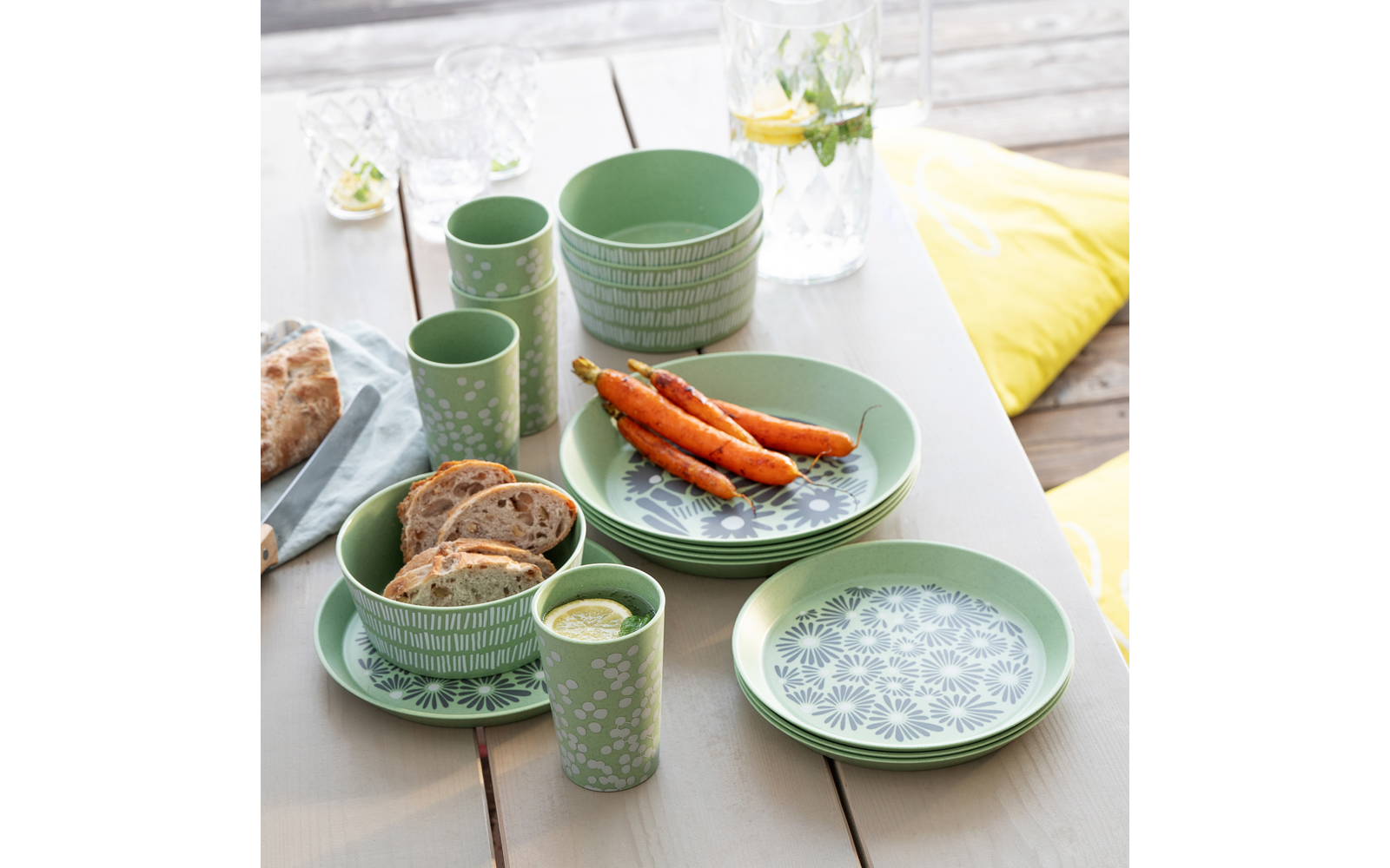 Product afbeelding Koziol Blomster diep bord stapelbaar / robuust / vaatwasmachinebestendig 1