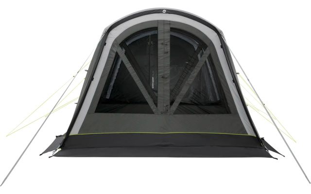 Ein großes graues Campingzelt mit zwei geöffneten Dreieckfenstern und grünen Abspannleinen