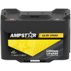 Schwarzes rechteckiges Gerät mit gelbem Etikett mit den Aufschriften AMPSTAR, 12.8V 100Ah und Lithium LiFePO4