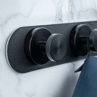 Perchero/barra Silwy Spotlight 25 cm con ganchos magn&eacute;ticos incluidos