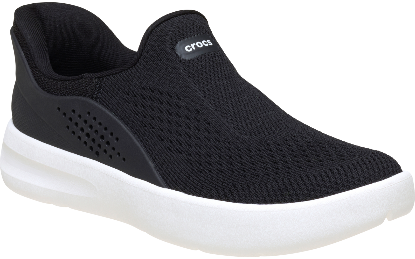 Schwarzer Slip-on-Schuh mit gestricktem Obermaterial, weißer Sohle und Markenlogo 'crocs' auf der Zunge
