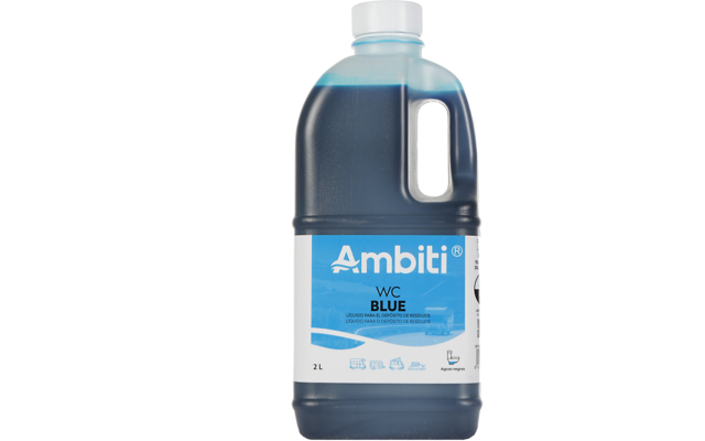 Envase de plástico con asa, líquido azul, tapa de rosca blanca, etiqueta blanca con la inscripción 'Ambiti WC BLUE' y '2 L'