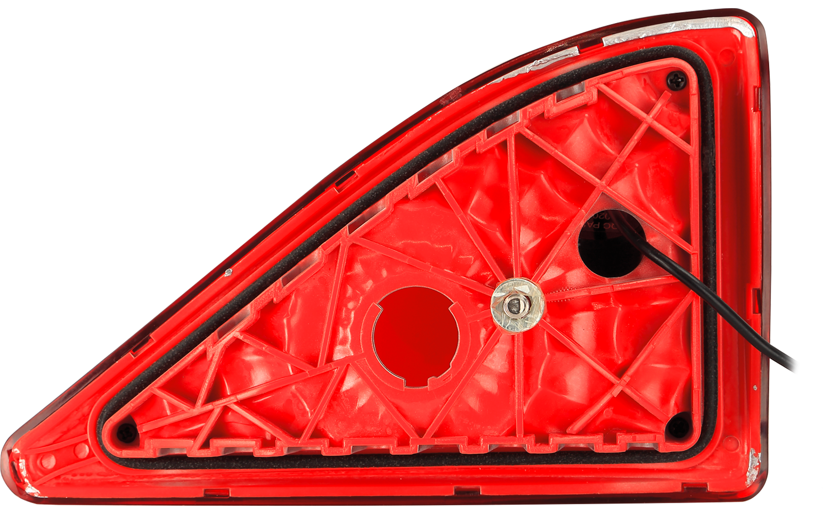 Rotes, dreieckiges Kunststoffgehäuse mit gitterartiger Innenstruktur, sichtbarer Metallschraube und schwarzem Kabel auf weißem Hintergrund