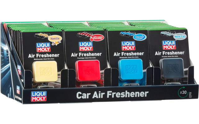 Display mit mehreren Liqui Moly Auto-Lufterfrischern in Verpackungen, sichtbare Farben beige, rot, blau und schwarz, Aufschrift 'Air Freshener' und 'Car Air Freshener'