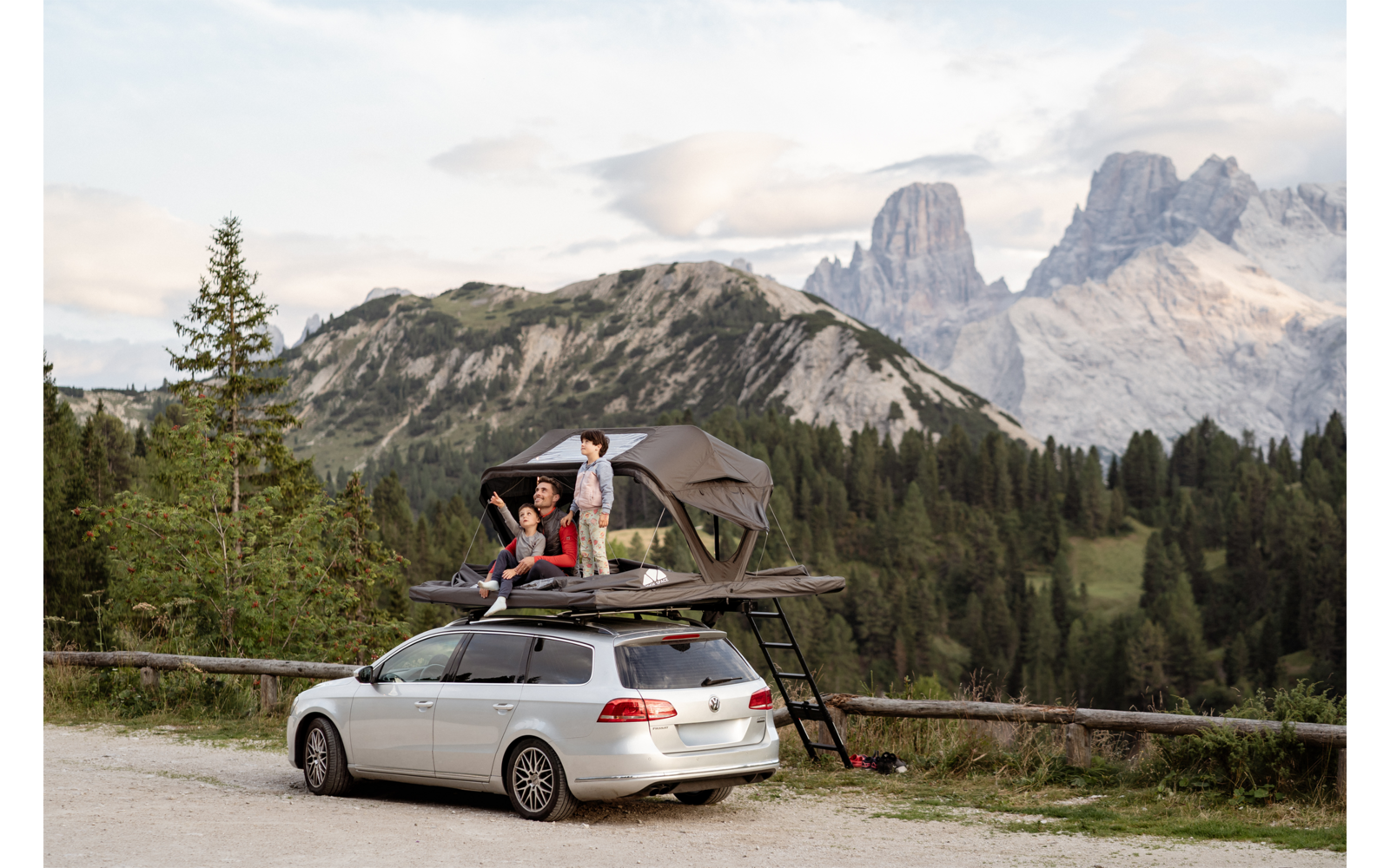 Produktbild Roof Space 4 Hartschalen Dachzelt 4&ndash;5 Personen 1