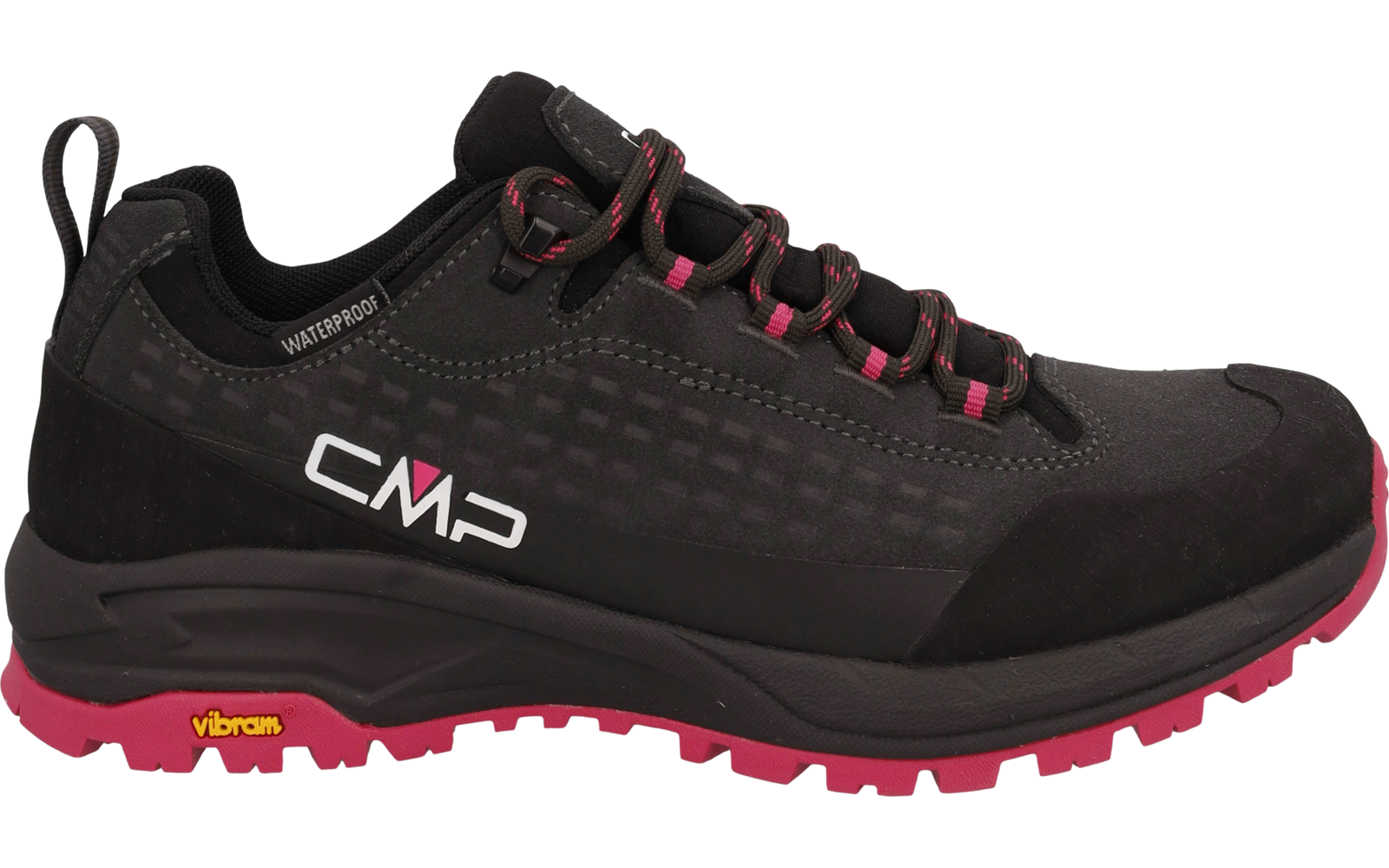 Schwarzer Sportschuh mit roter Sohle und roten Schnürsenkeln, seitlich weißes CMP-Logo