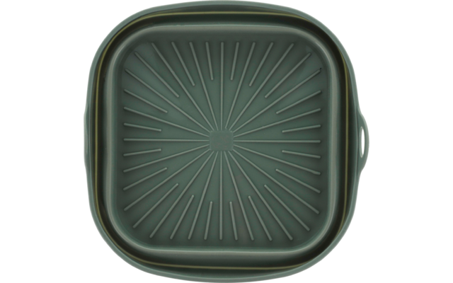 Oggetto quadrato verde scuro con angoli arrotondati e nervature radiali che partono dal centro