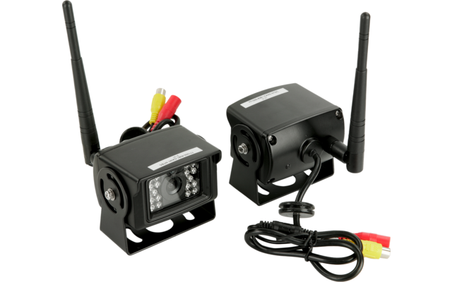 Zwei schwarze Kameragehäuse mit Antennen; eines zeigt Objektiv mit LED-Ring, beide mit Kabeln und roten sowie gelben Cinch-Steckern