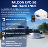 Weißes Dome‑Dachantennen‑Modell auf einem Fahrzeugdach, zweites Antennenmodell daneben, kleines Smartphone mit 5G‑Anzeige, großer Titel FALCON EVO 5G DACHANTENNE, Textblock und Icons auf blauem Hintergrund mit Himmel und Bäumen