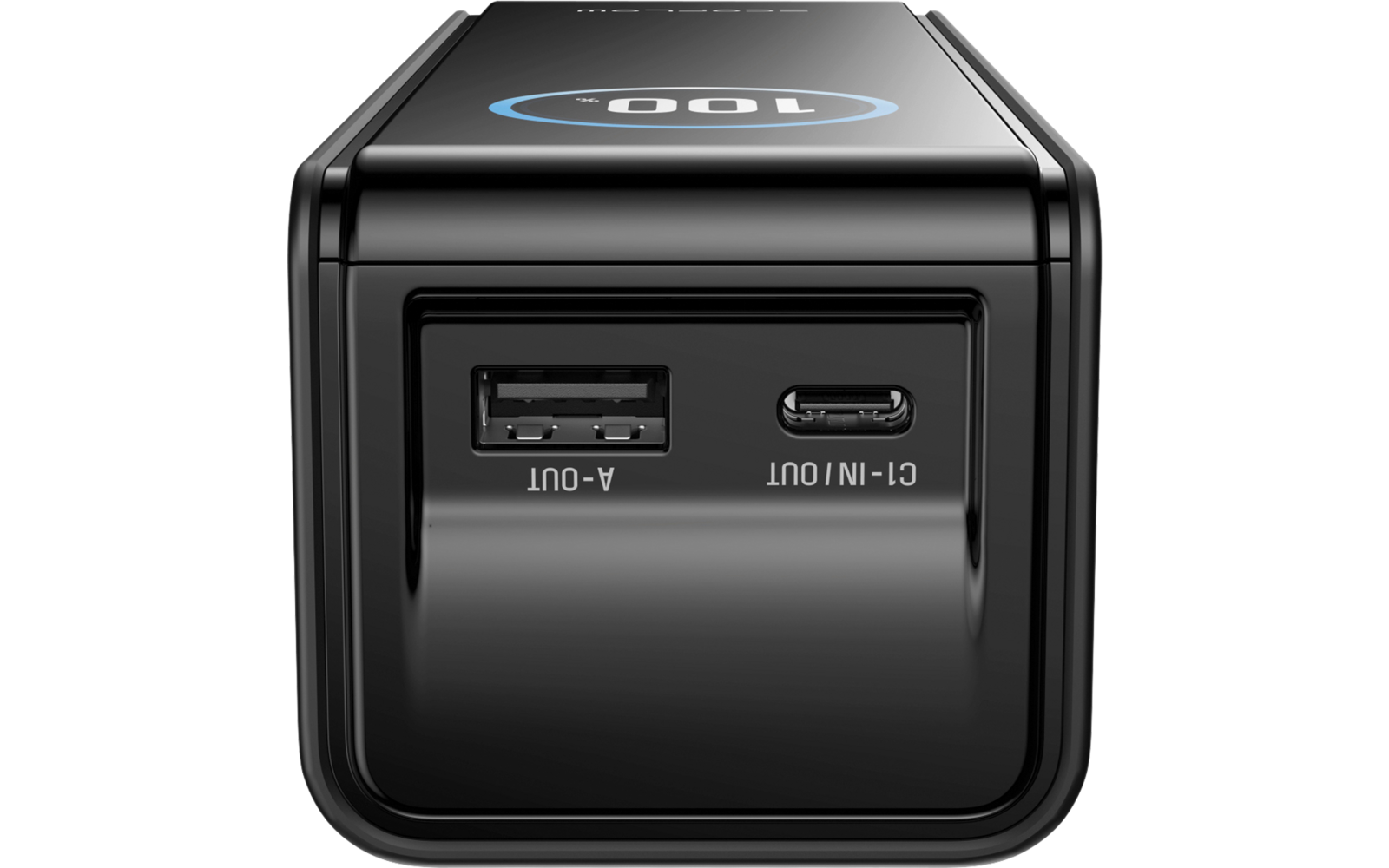 Vorderseite eines schwarzen Geräts mit einem USB-A-Anschluss und einem USB-C-Anschluss