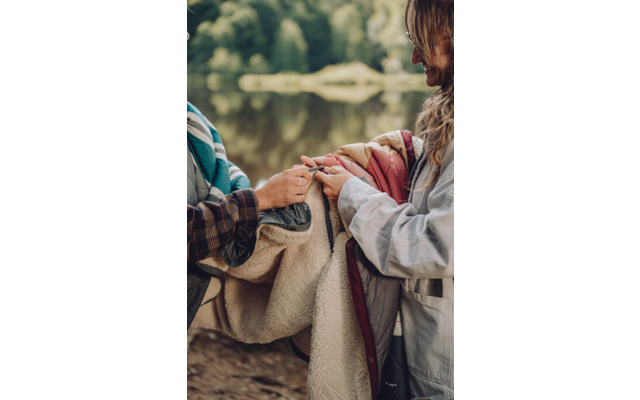 BusBoxx Voited CloudTouch 4 in 1 Camping Blanket BusBoxx
