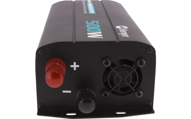 Schwarzes rechteckiges Gehäuse mit Aufdruck "500W", roter Anschluss mit '+', schwarzer Anschluss mit '−' und kleinem runden Lüfter