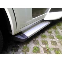 Pac Konzept Zusätzliche Einstiegstufe / Trittstufe silber passend für Mercedes Sprinter / VW Crafter