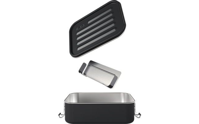 Récipient rectangulaire noir ouvert avec un insert argenté et un couvercle noir détaché à rainures horizontales ; l'insert est entre le couvercle et le récipient
