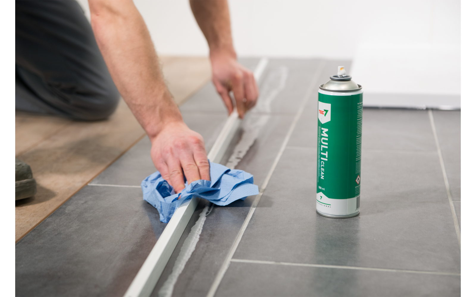 Produktbild TEC7 Multiclean Aerosol Universalschaumreiniger 500 ml 1