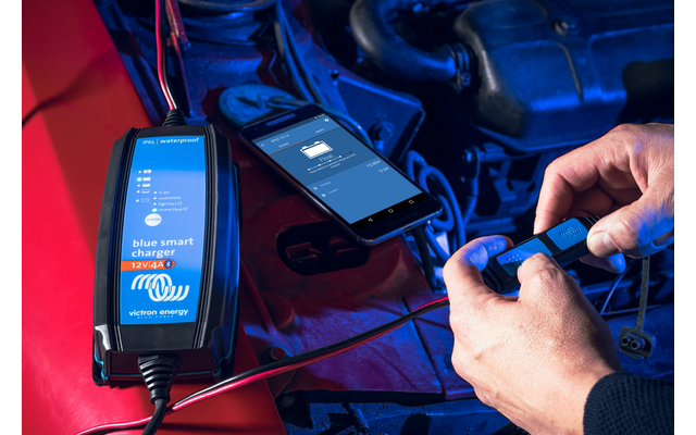 Product afbeelding Victron Blue Smart IP65 Batterieladeger&auml;t 12 V CEE 7/17 Anschluss 15 Ampere 1