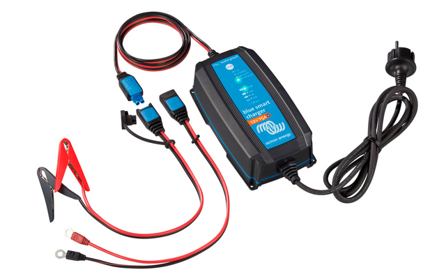Product afbeelding Victron Blue Smart IP65 Batterieladeger&auml;t 12 V CEE 7/17 Anschluss 15 Ampere 1
