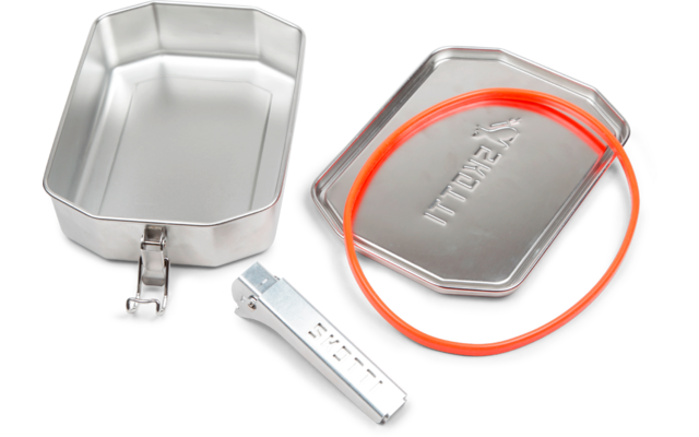 Contenant rectangulaire en métal ouvert, couvercle métallique assorti, anneau orange séparé et poignée métallique à côté