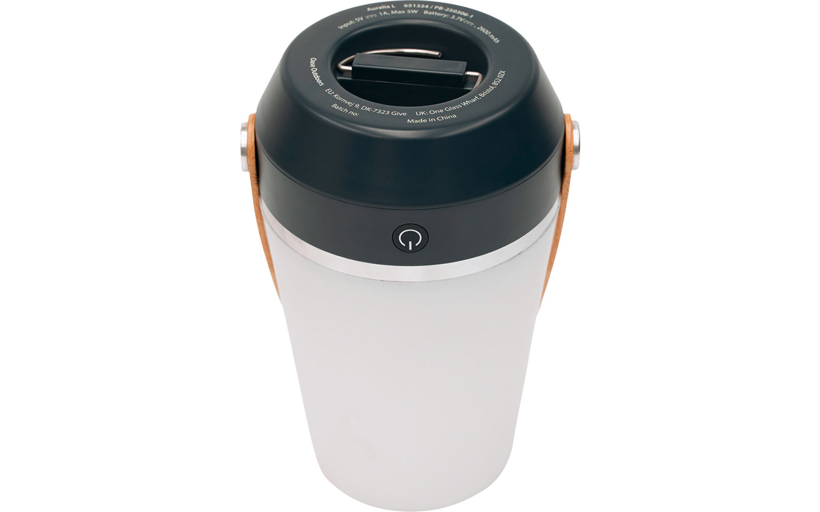 Zylindrischer weißer Behälter mit dunklem Deckel, oben eine rechteckige Öffnung mit Metallteil, zwei orangefarbene seitliche Bügel und vorne ein runder Knopf mit Stromsymbol