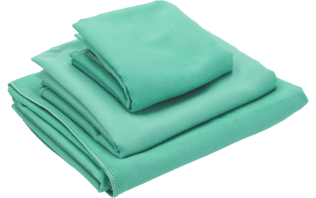 Drei gefaltete türkisfarbene Stoffstücke übereinander auf weißem Hintergrund