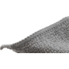 Graues, strukturiertes Textilstück mit Schlaufenmuster, eine Ecke sichtbar auf weißem Hintergrund