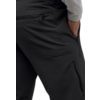 Person in schwarzer Hose, Hand in Tasche