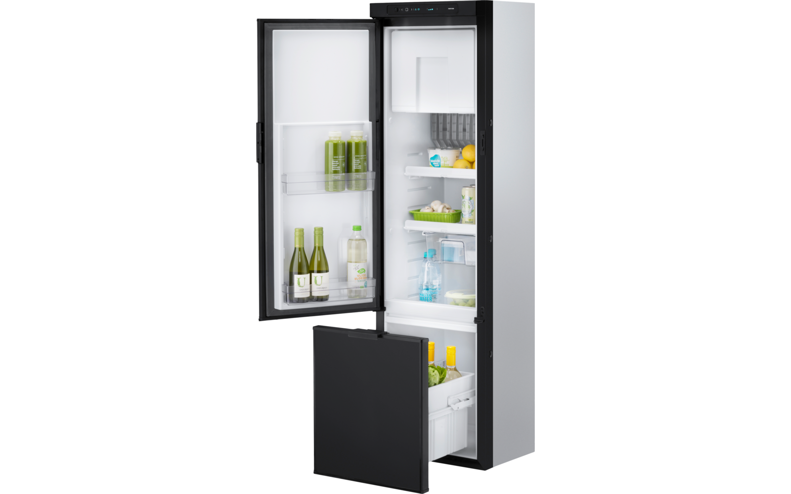Réfrigérateur noir, porte supérieure et tiroir inférieur ouverts. Intérieur avec trois étagères contenant des fruits ronds jaunes, des contenants bleus et blancs et un bac à glaçons gris; balconnets de porte avec trois bouteilles vertes et une bouteille blanche; tiroir inférieur avec une caisse blanche, un élément feuillu vert et deux bouteilles jaunes