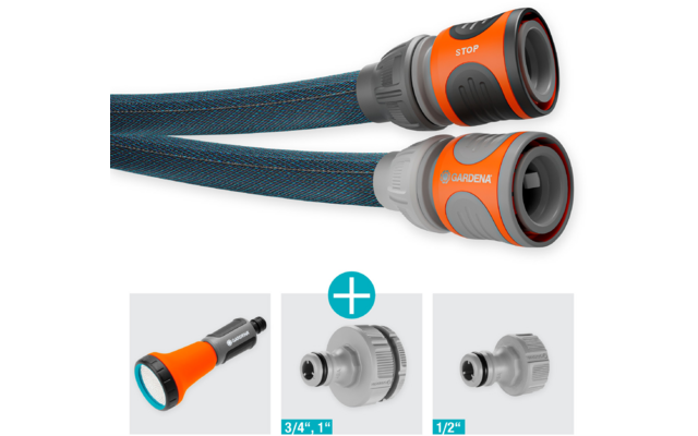 Twee blauwe tuinslangen met grijs-oranje snelkoppelingen, één koppeling met opschrift STOP en één met opschrift GARDENA; hieronder drie kleine productafbeeldingen: oranje-zwarte sproeikop, grijze adapter met plusteken erboven, nog een grijze adapter met afmetingen 3/4\", 1\" (midden) en 1/2\" (rechts)
