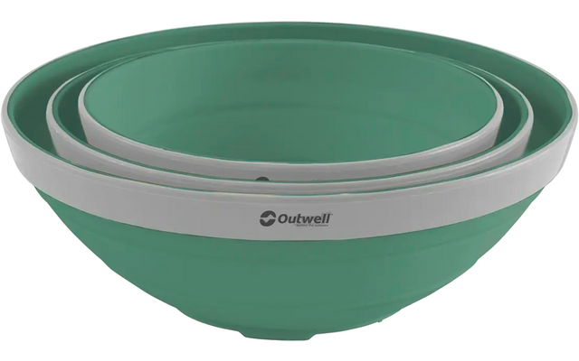 Drei ineinander gestapelte grüne Schüsseln mit weißem Rand