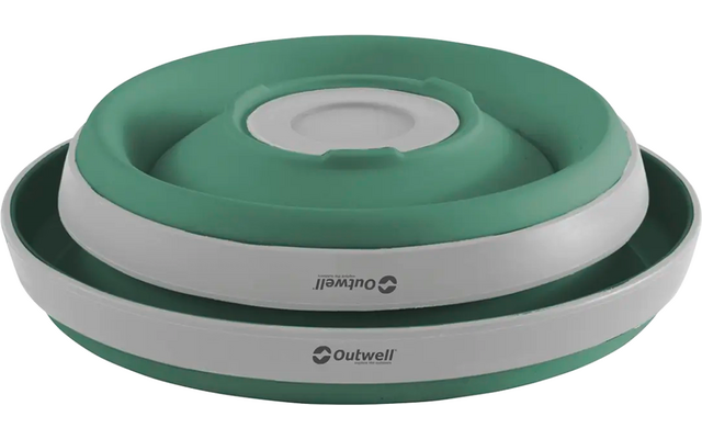 Grün-weißer faltbarer Trinkbecher mit einer grauen Kappe