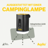 Campinglamp met geïntegreerd licht op grijze achtergrond, gele tekst bovenaan 'UITGERUST MET EEN CAMPINGLAMP'