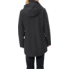 Person von hinten mit schwarzer Kapuzenjacke