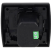 Boîtier rectangulaire en plastique noir avec saillie rectangulaire centrale, trous de fixation visibles en haut et en bas, texte embouti C-LINE UK et marquages numériques, bornier vert à deux pôles avec deux vis