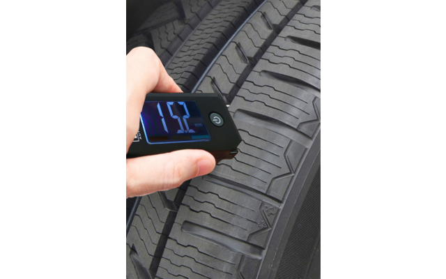 Accesorios de coche HP Manómetro de presión de neumáticos y banda de rodadura 2en1 Rango de medición 0-6,8 bar