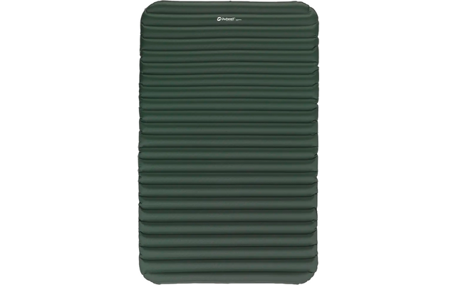 Groene harde kofferkoffer met horizontale ribbels