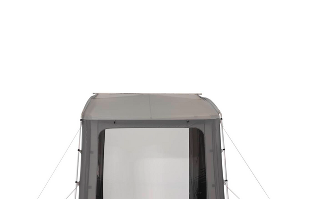 Tente avec grande fenêtre rectangulaire, partie supérieure grise, partie inférieure noire et haubans avec piquets orange