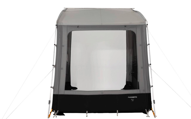 Tienda con gran ventana rectangular, parte superior gris, parte inferior negra y cuerdas de sujeción con piquetas naranjas