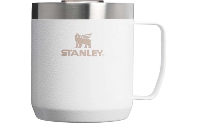 Weiße Tasse mit Henkel, Edelstahlrand und 'STANLEY' Logo