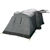 Großes graues mehrräumiges Zelt mit vorgelagertem Vorraum, Eingang mit Reißverschluss, seitlichen Fenstern, Abspannleinen und Erdankern