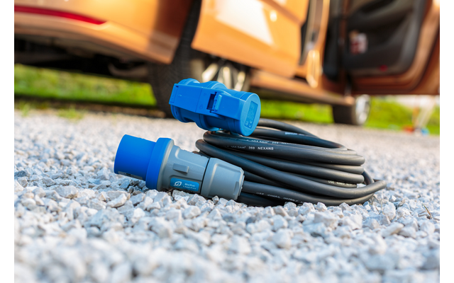 Image du produit Brennenstuhl CEE Camping Verl&auml;ngerungskabel CEE Stecker auf Winkelkupplung Schutzkontakt Steckdose 230 V / 16 A Schwarz  1