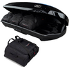 Offener schwarzer Dachkoffer mit Audi-Logo, drei schwarze Reisetaschen im Inneren und eine schwarze Tasche davor