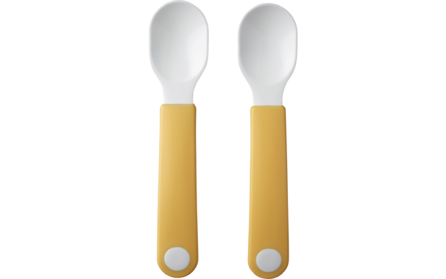 Zwei Löffel mit weißen Löffelköpfen und gelben Griffen auf weißem Hintergrund