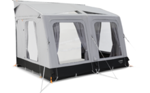 Una carpa gris claro con ventanas grandes y tensores negros