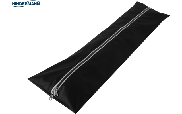 Langes schwarzes rechteckiges Stoffetui mit weißem Mittelreißverschluss und silbernem Reißverschlussgriff auf weißem Hintergrund, Text 'HINDERMANN' oben links