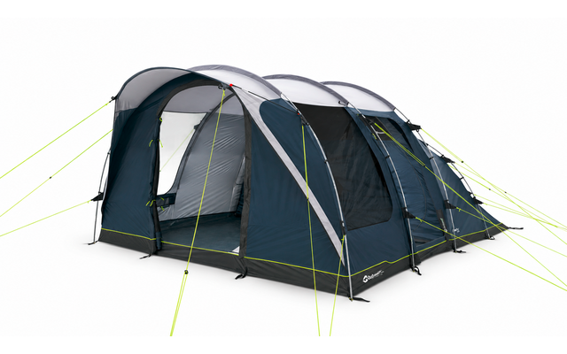 Grote blauw-grijze tent met drie gebogen stokken, gesloten ingangen en ramen en neonkleurige scheerlijnen op witte achtergrond