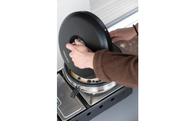 Imagen del producto Horno de camping 27 cm Dimego Petromax 1