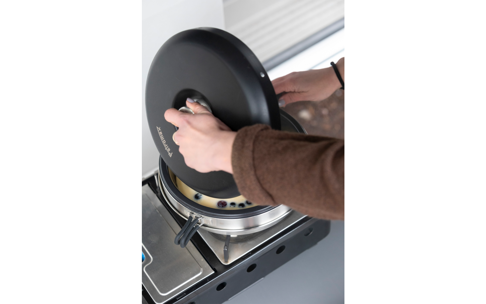 Imagen del producto Horno de camping 27 cm Dimego Petromax 1