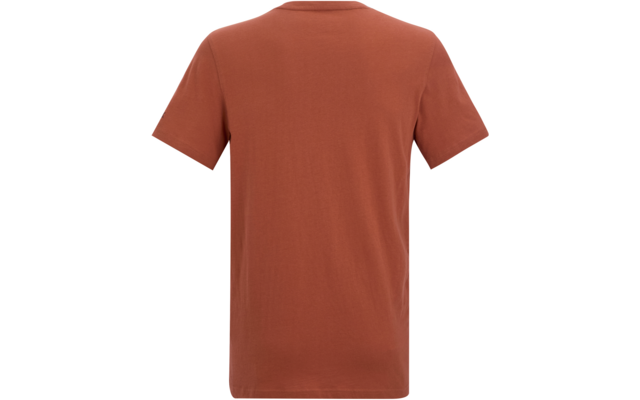 Rückseite eines einfarbigen, kurzärmeligen T-Shirts in Rostbraun auf weißem Hintergrund