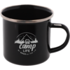 Tasse de camping noire avec impression blanche d'une maison, d'arbres et de texte
